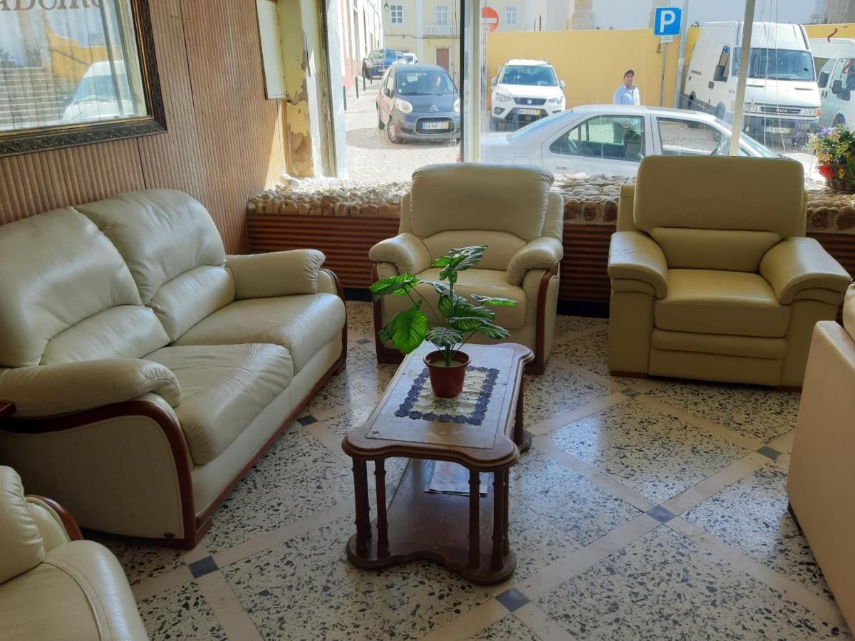 Residencial Miradoiro Guest House Portimao Bagian luar foto