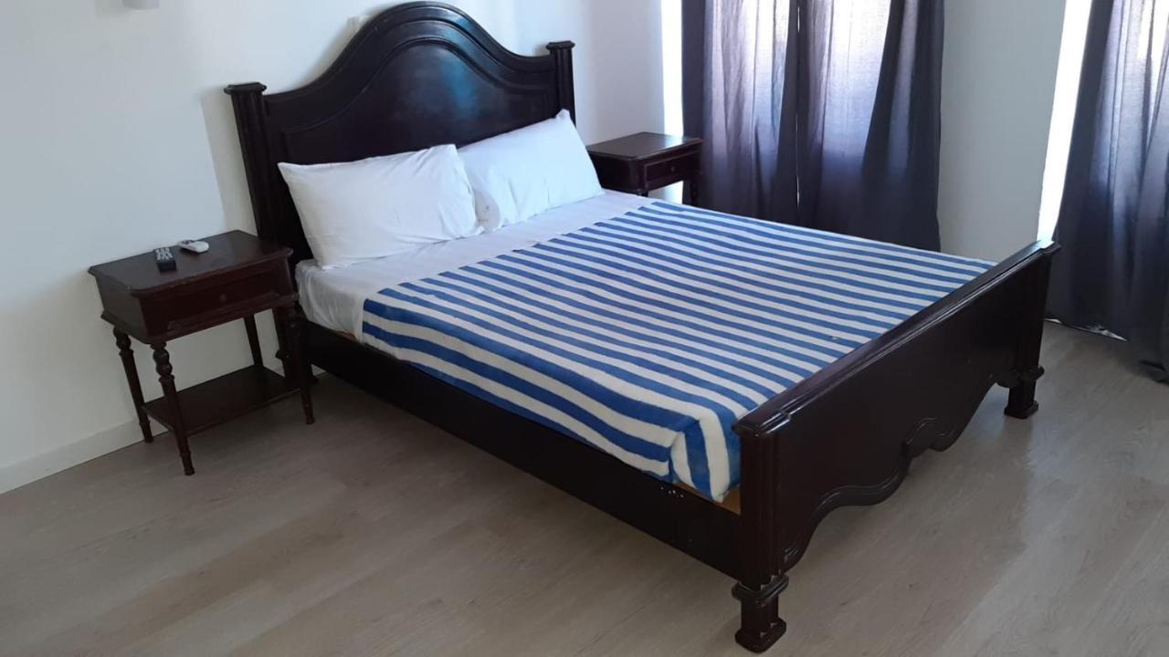 Residencial Miradoiro Guest House Portimao Bagian luar foto