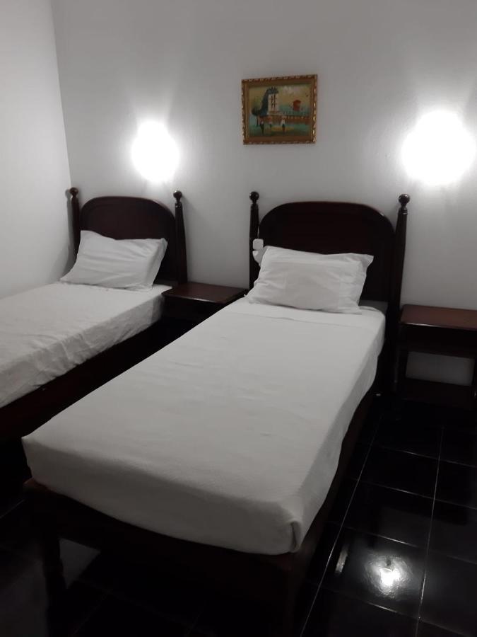 Residencial Miradoiro Guest House Portimao Bagian luar foto