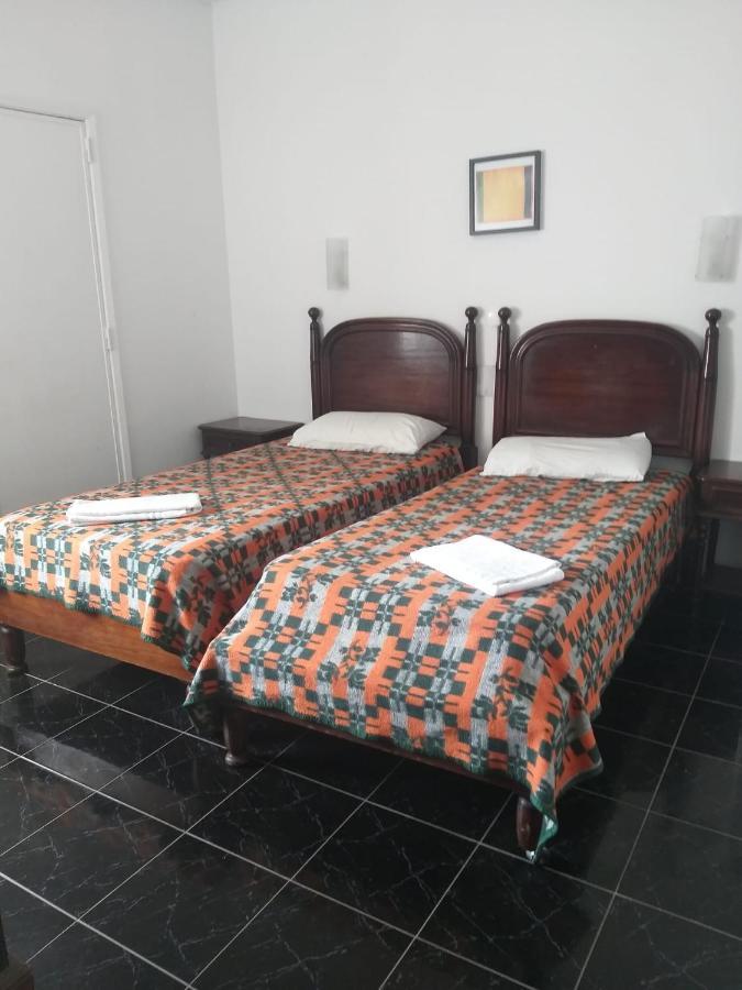 Residencial Miradoiro Guest House Portimao Bagian luar foto